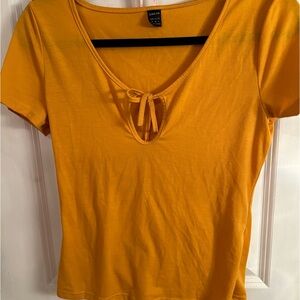 SHEIN pumpkin tie top sz M